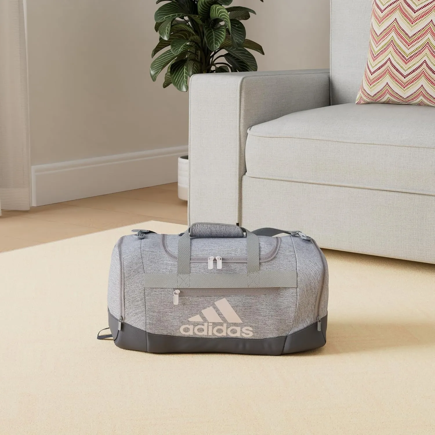 adidas Unisex Adult Defender 4.0 Duffel Bag, Discontinued, Jersey Grey/Clear Pink/Onix Grey, Small (38L)