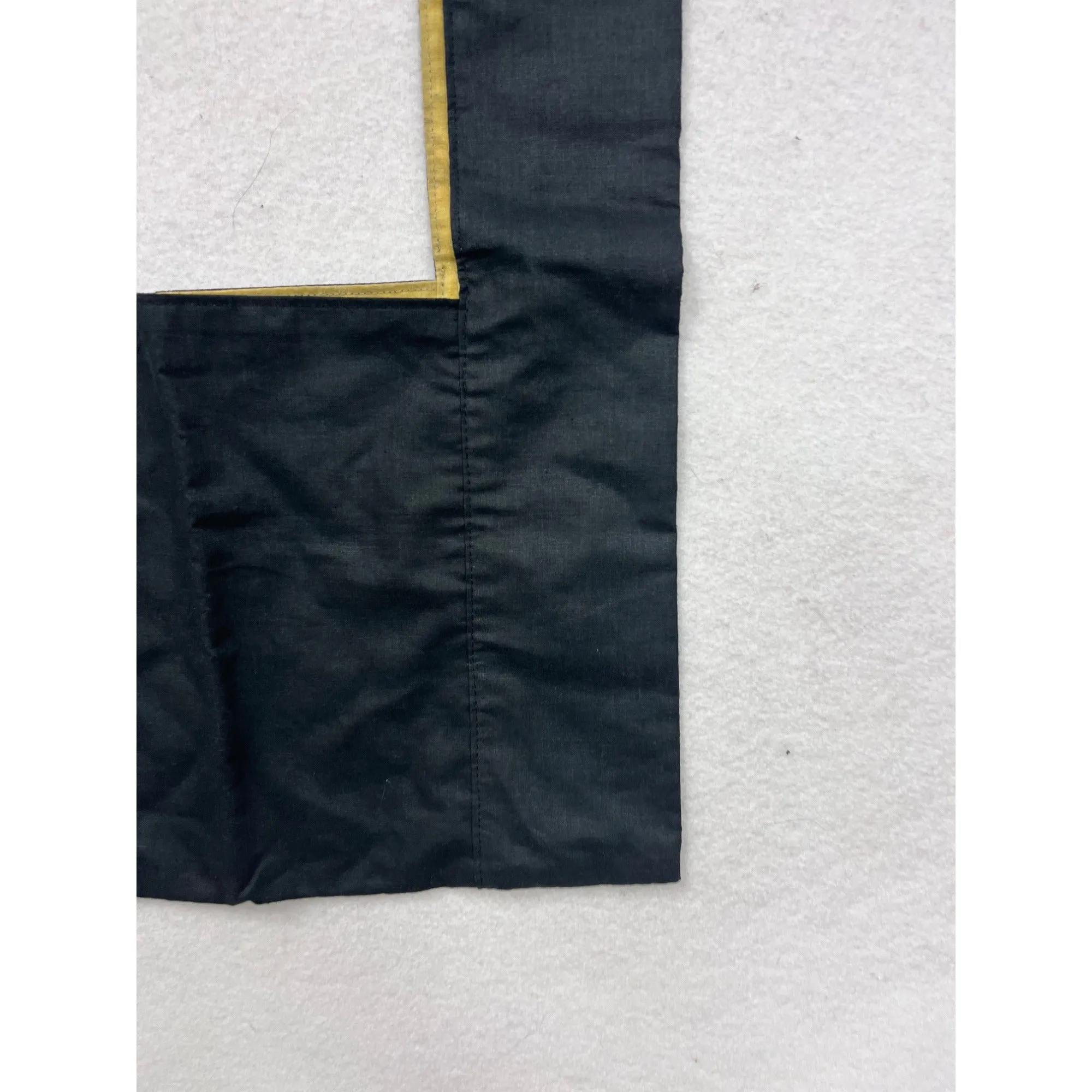 Black & Gold Aveda Tote Bag With Open Center #8249