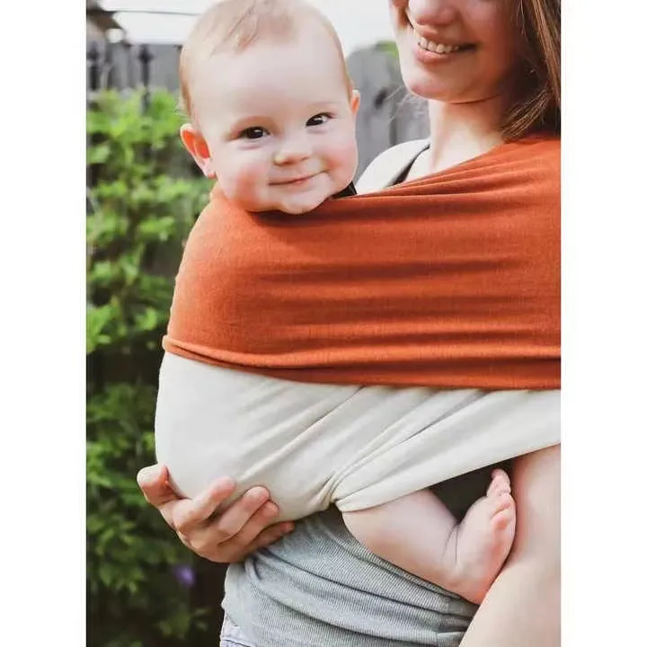 Bonding Made Easy | Foster a Strong Connection With your Baby Through Hand Pockets to Contact While On the Move