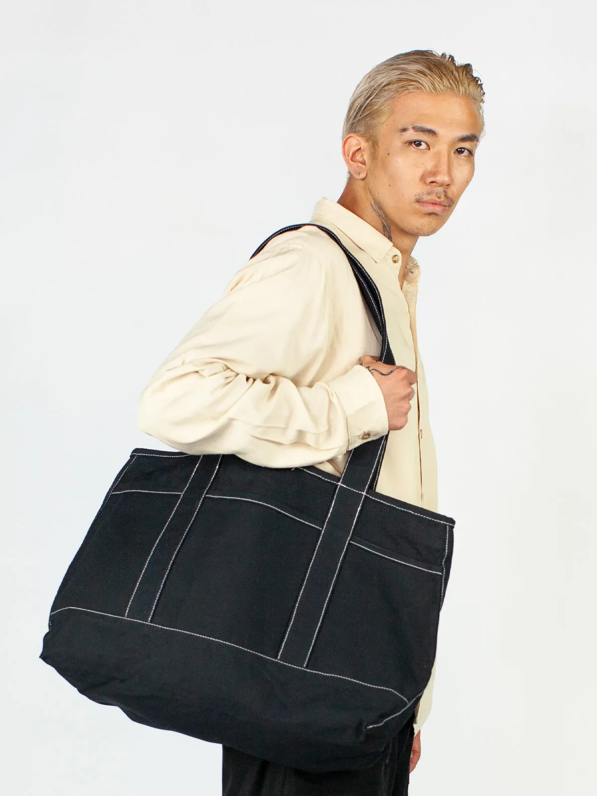 DAY TOTE | BLACK CANVAS CONTRAST STITCHING