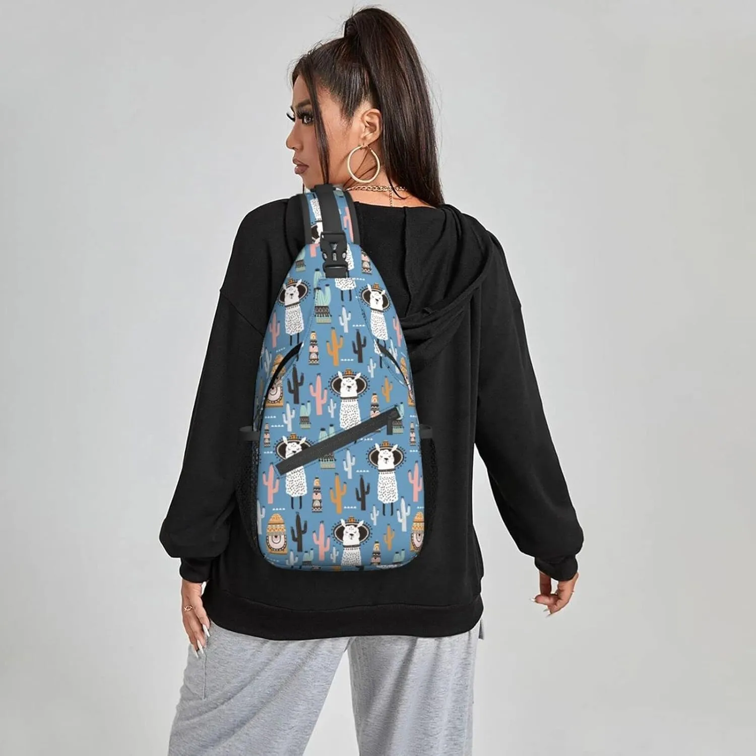 Dujiea Crossbody Backpack For Men Women Sling Bag, Llama Cactus Chest Bag Shoulder Bag Lightweight One Strap Backpack Multipurpose Travel Hiking Daypack