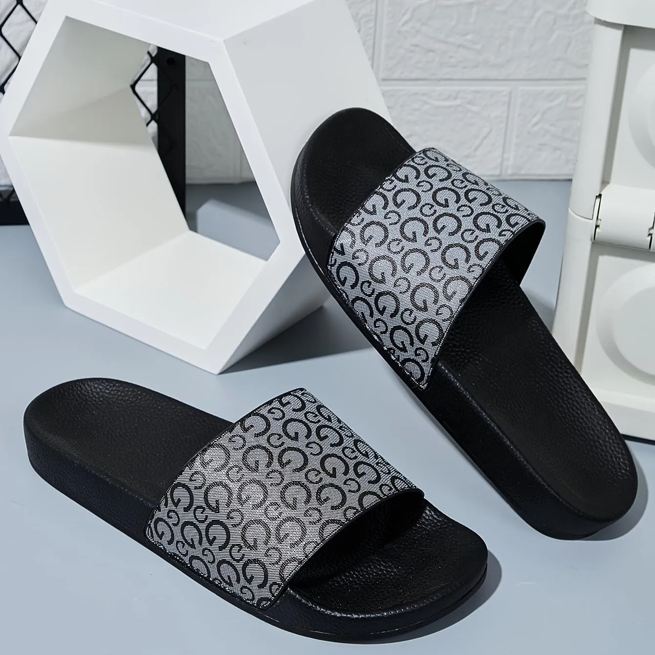 Men's Trendy Open Toe Slippers, Breathable Lightweight Non-Slip Slippers for Indoor Outdoor Beach Vacation