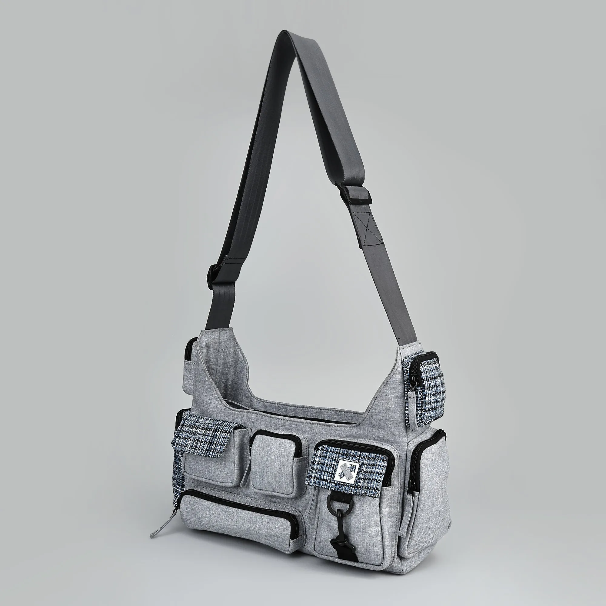 POCKET CLUSTER 306.15 MESSENGER BAG