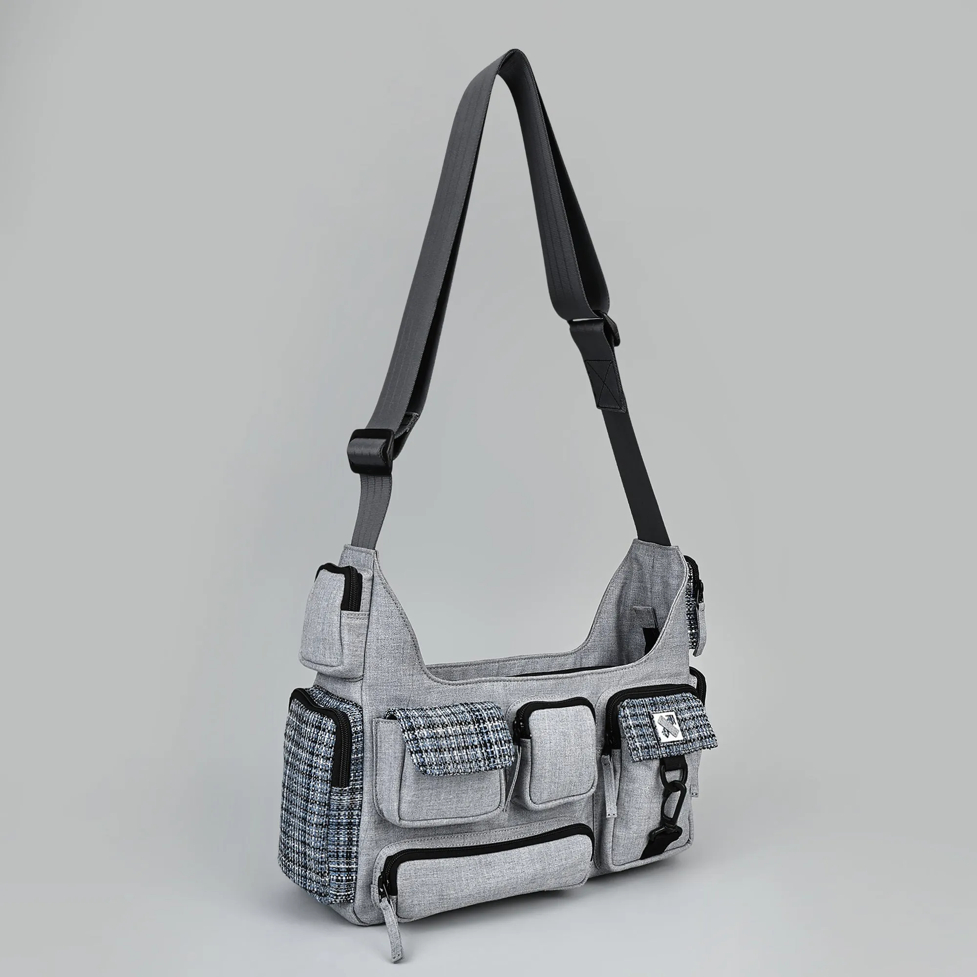 POCKET CLUSTER 306.15 MESSENGER BAG