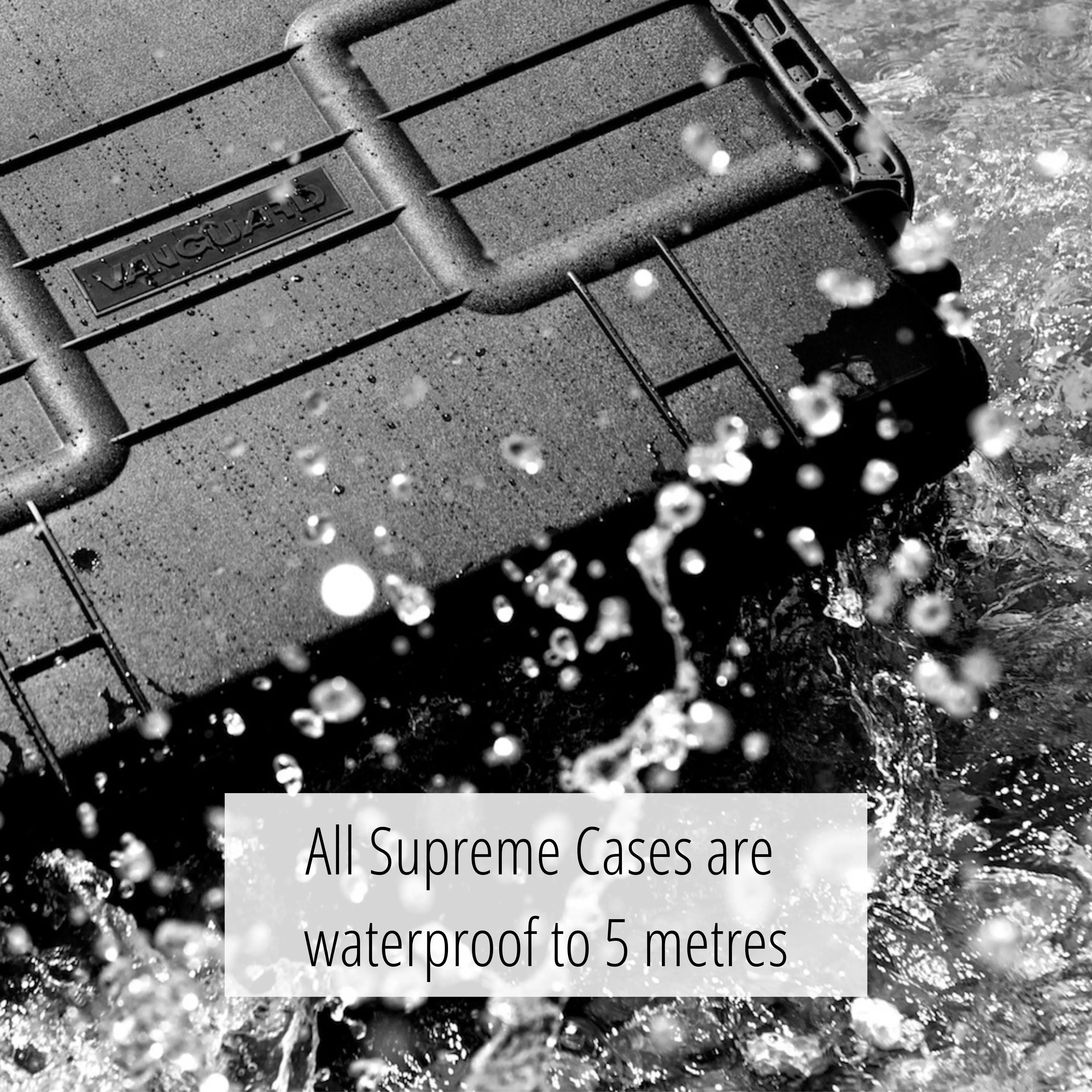 SUPREME 40D Ultra-Tough 22 Litre Waterproof Case (Removable 14.5 Litre Divider Bag)