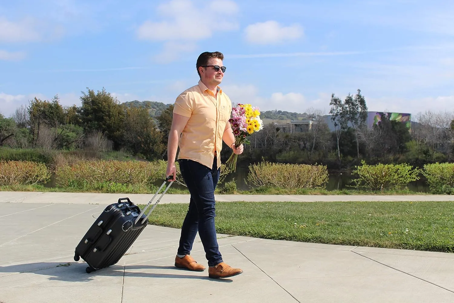 VinGardeValise® The Piccolo Wine Suitcase – 5-Bottle Travel Luggage, TSA-Approved, Durable Hard Shell, Shockproof Foam, Secure Bottle Protection for Enthusiasts & Collectors - Black